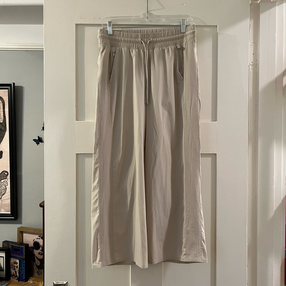 Athleta Avenue Wide Leg Crop Pant